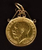 A 1911 gold half sovereign in pendant mount, 4.9g