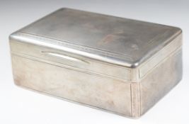 George V Mappin & Webb hallmarked silver cigarette box with engine turned decoration and gilt