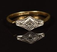 Art Deco 9ct gold ring set with three diamonds in a platinum setting (band has split), 2.4g