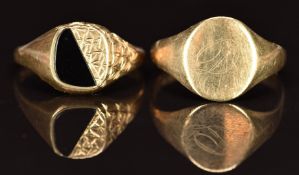 Two 9ct gold signet rings, one set with onyx, 5.5g, size V & W