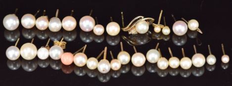 Twenty-nine pearl earrings, mainly with 9ct gold backs
