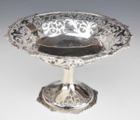 Edward VII hallmarked silver tazza with pierced decoration, London 1902, maker Josiah Williams & Co,