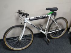 An Emmelle 21 speed mountain bike