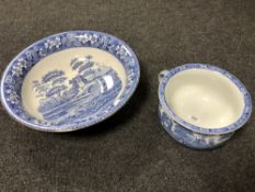 A Copeland Spode blue and white wash bowl and chamber pot