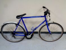 A gent's Falcon Explorer hybrid bike