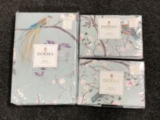 A Dorma Mayia 300 thread count king size duvet cover together with two pairs of standard pillow