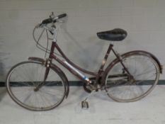 A Rayleigh Cameo lady's road bike