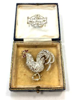 Weekly Auction of Antiques, Collectables & Furnishings