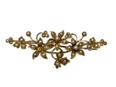A good quality antique 15ct gold and pearl brooch