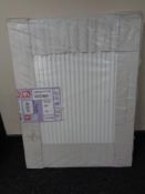 A Quinn radiator 900 x 700