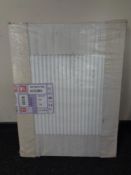 A Quinn radiator 900 x 700