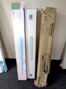 Six 4' strip lights together with three boxes of fluorescent tubes