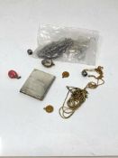A small quantity of costume jewellery,