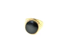 A 9ct gold black onyx signet ring, size V CONDITION REPORT: 5.