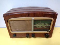 A Bakelite cased Cossor valve radio (as found).