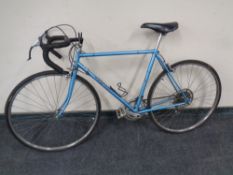 A vintage Raleigh road bike.