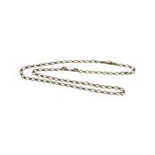 An 18 carat gold necklace (8.5g).