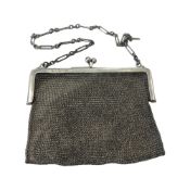 A silver mesh purse, Birmingham 1916.