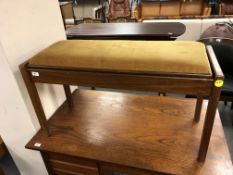 A duet storage piano stool,