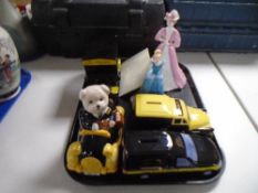 A tray containing Royal Doulton Disney Princesses Cinderella figurine together with further