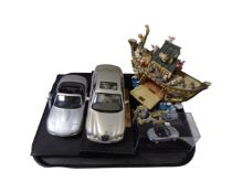 A tray of die cast vehicles,