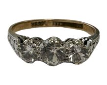 A 9ct gold dress ring, size M. CONDITION REPORT: 2.