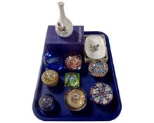 A Wedgwood Hathaway Rose bud vase and dish (boxed),
