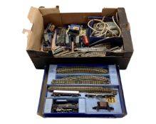 A Hornby Dublo electric train set together with a further box of rolling stock,