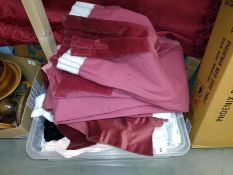 A quantity of curtains & linen COLLECT ONLY