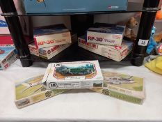 7 boxed plane models, completeness unknown. JB1003 JB Models, DR 55691 Dragon, 55774 Dragon, 02025-5