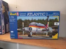 A Revel Atlantic mfg. 3 1:72 scale model 04329
