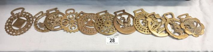 A quantity of horse brasses