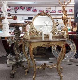 A 2 day Antiques & Collectors including Gold, Jewellery, Silver, Furniture, etc. everybody welcome