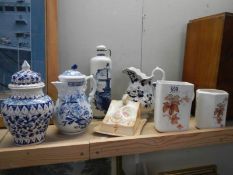 A mixed lot of collectable ceramics.