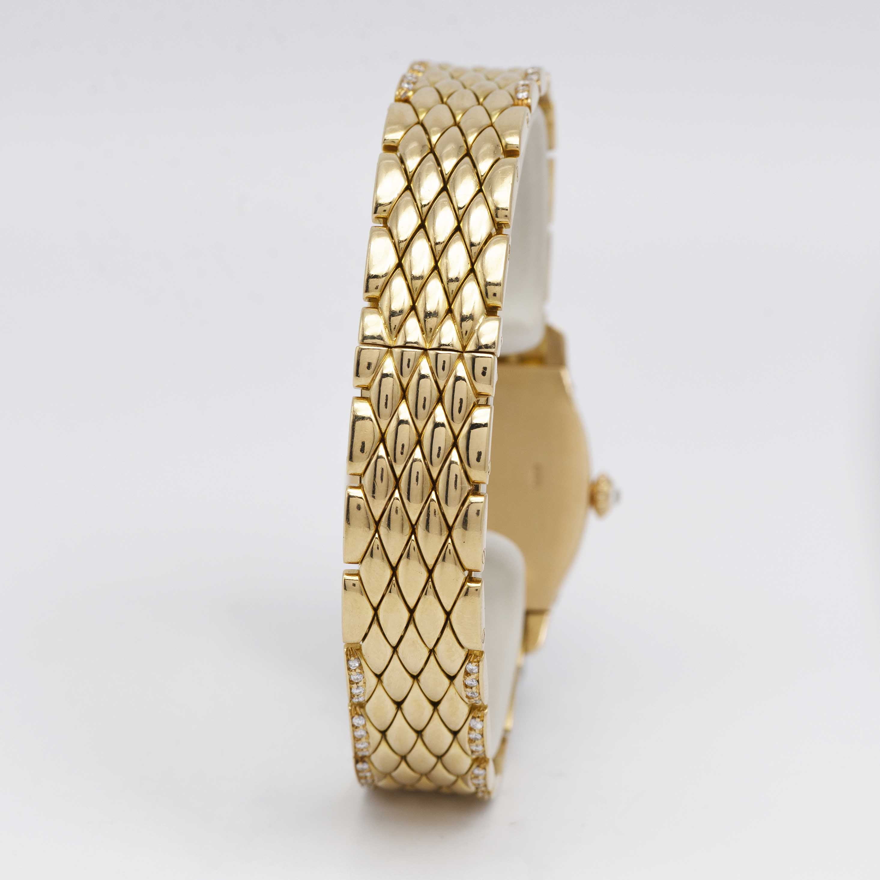 A FINE & RARE LADIES 18K SOLID GOLD & DIAMOND CARTIER TORTUE BRACELET WATCH CIRCA 1990s, WITH - Image 6 of 9