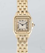 A LADIES 18K SOLID GOLD CARTIER PANTHERE BRACELET WATCH CIRCA 1990, REF. 107000M WITH CARTIER BOX