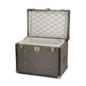 A LOUIS VUITTON NOVELTY DAMIER MINI MALLE CHAPEAUX JEWELLERY BOX Case: Measures approx. 95.5mm by