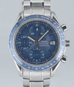 A GENTLEMAN'S STAINLESS STEEL OMEGA SPEEDMASTER AUTOMATIC CHRONOGRAPH BRACELET WATCH CIRCA 2000s,