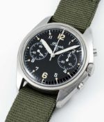 A RARE GENTLEMAN'S STAINLESS STEEL BRITISH MILITARY PRECISTA RAF PILOTS CHRONOGRAPH WRIST WATCH