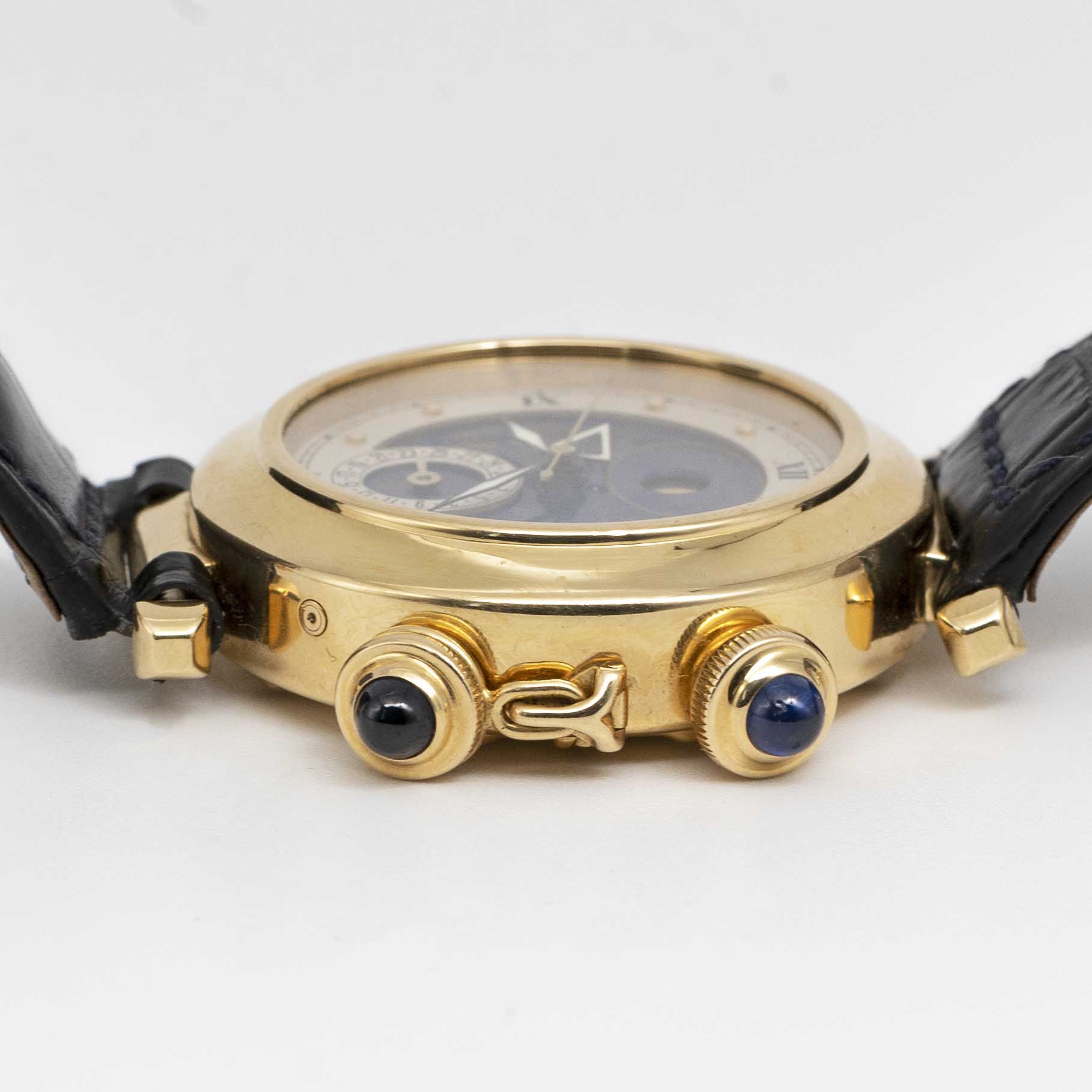 A RARE GENTLEMAN'S SIZE 18K SOLID GOLD CARTIER PASHA MOONPHASE CALENDAR ALARM WRIST WATCH CIRCA - Image 8 of 9