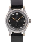 A GENTLEMAN'S BRITISH MILITARY RECORD W.W.W. WRIST WATCH CIRCA 1945, PART OF THE 