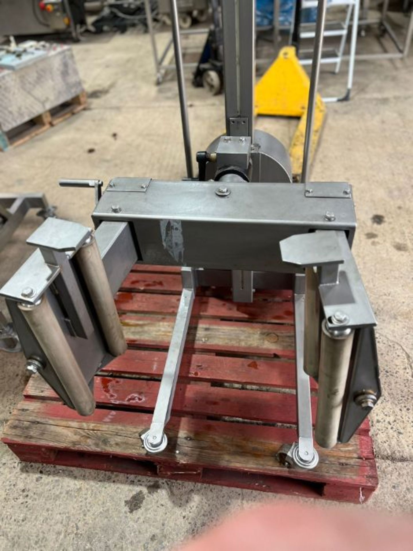 SYSPAL BARREL LIFTER - Image 2 of 4