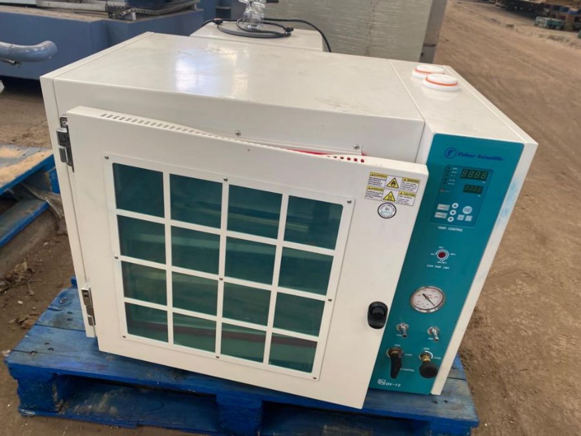 VACUUM OVEN AND WATER BATH