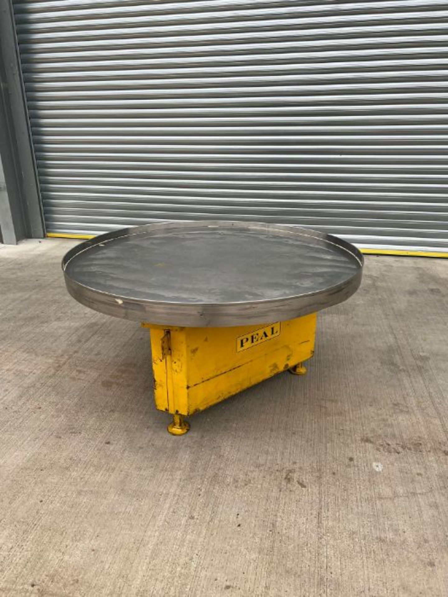 ROTARY TABLE
