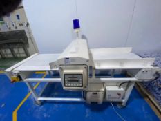 SAFELINE METAL DETECTOR