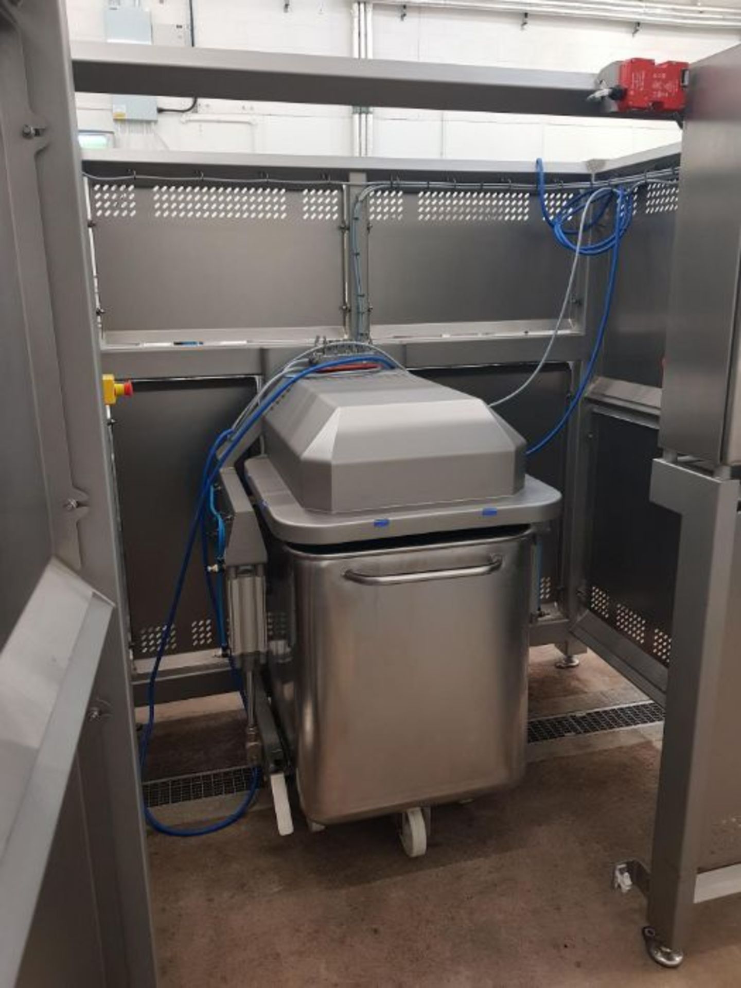 LYNNMOORE EUROBIN TUMBLER - Image 5 of 11