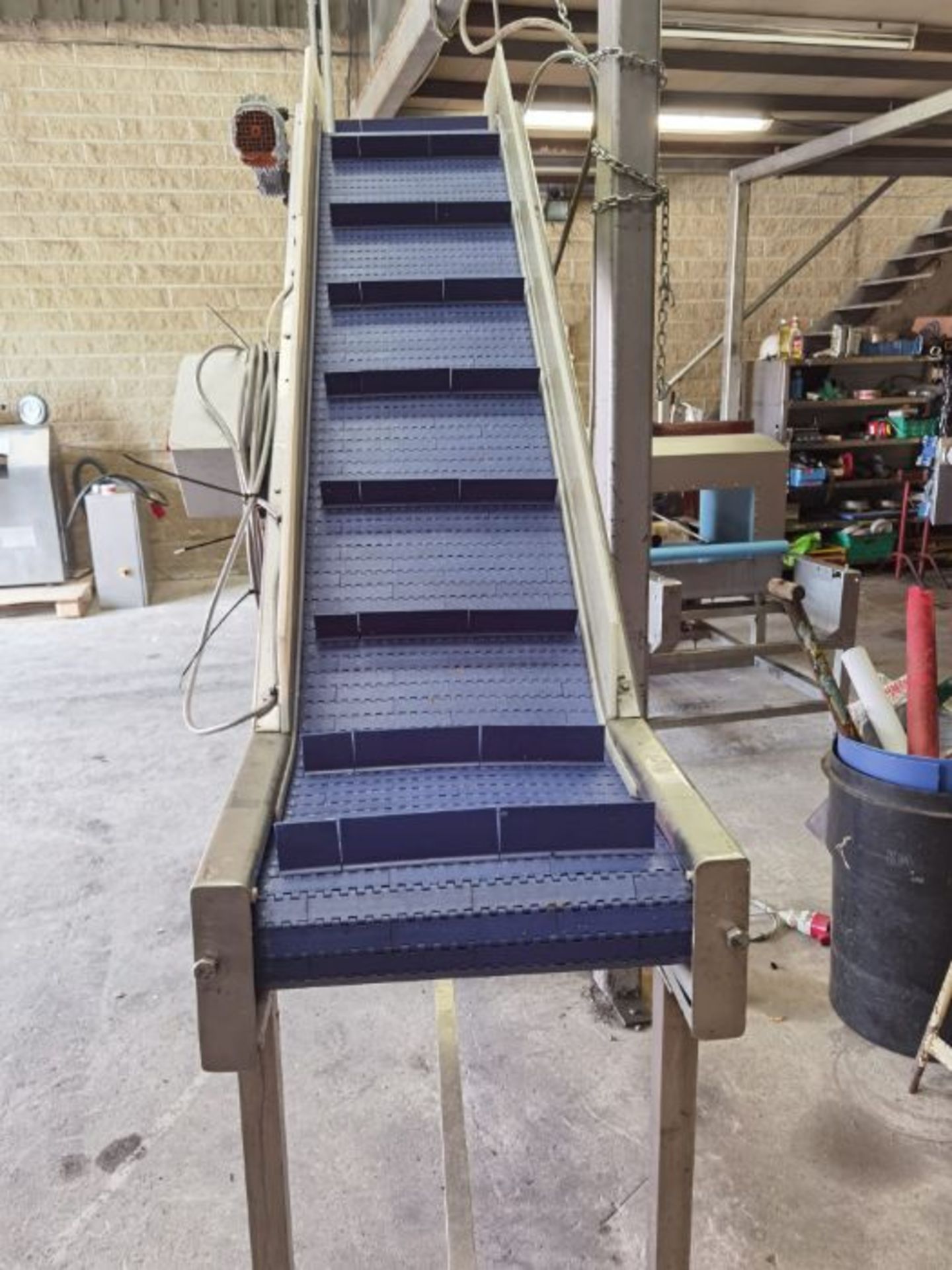 INCLINED CONVEYOR - Image 3 of 3