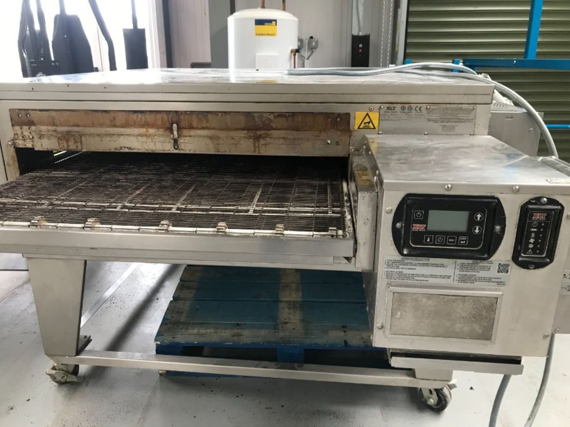 PIZZA OVEN