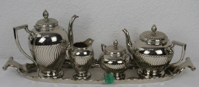 Großes 5teiliges vers. Set Kaffee-/Teekern auf Tablett
