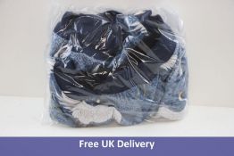 Patchwerk Women's Pull-Over Sweatshirt Features Crane print with a Turtleneck Style Neck, Blue, Size